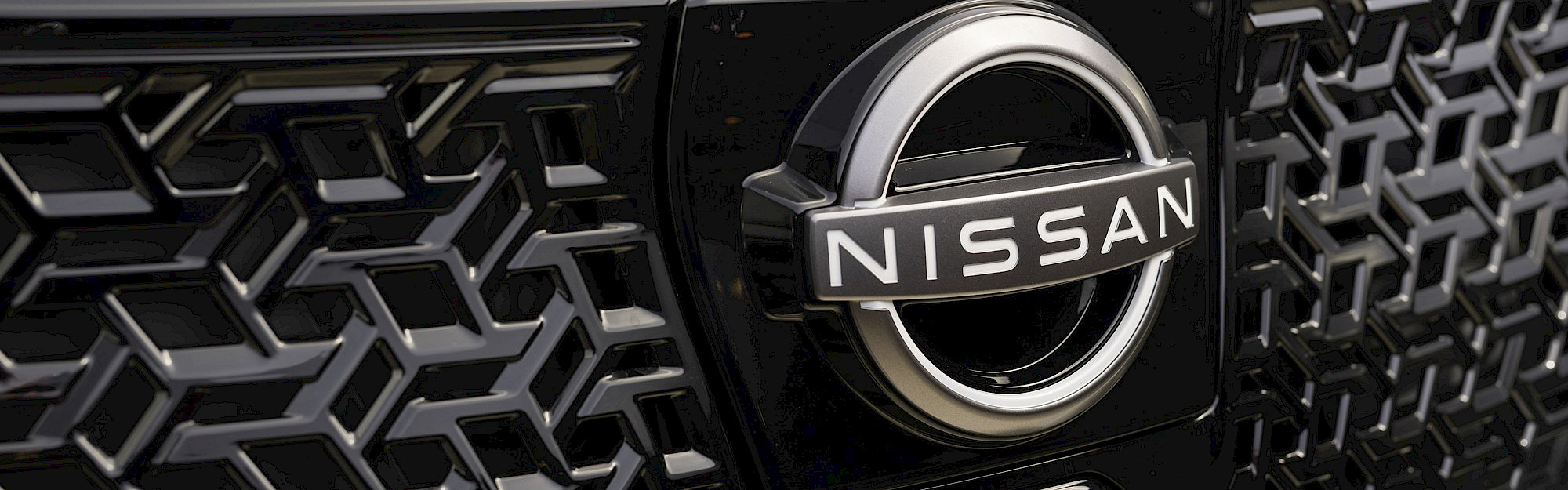 Nissan Townstar Van EV díszrács és logo