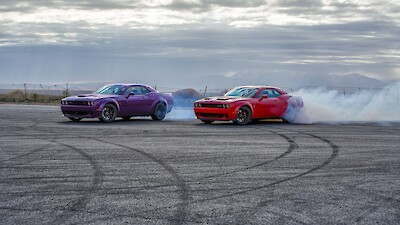 Dodge Challenger modellek driftelnek