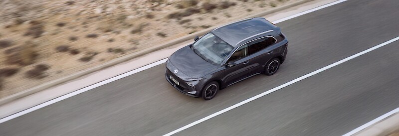 MG S5 EV halad az úton