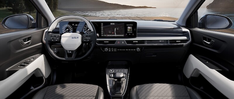 Kia Stonic belső tér, kijelző, kormány