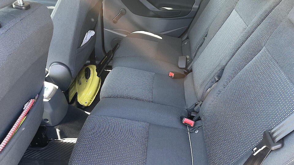 Ford C-MAX 105223051920 használt autó megjelenése